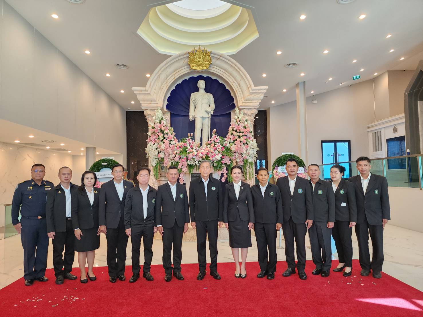 วางพวงมาลา​ใน “วันปิยมหาราช”
