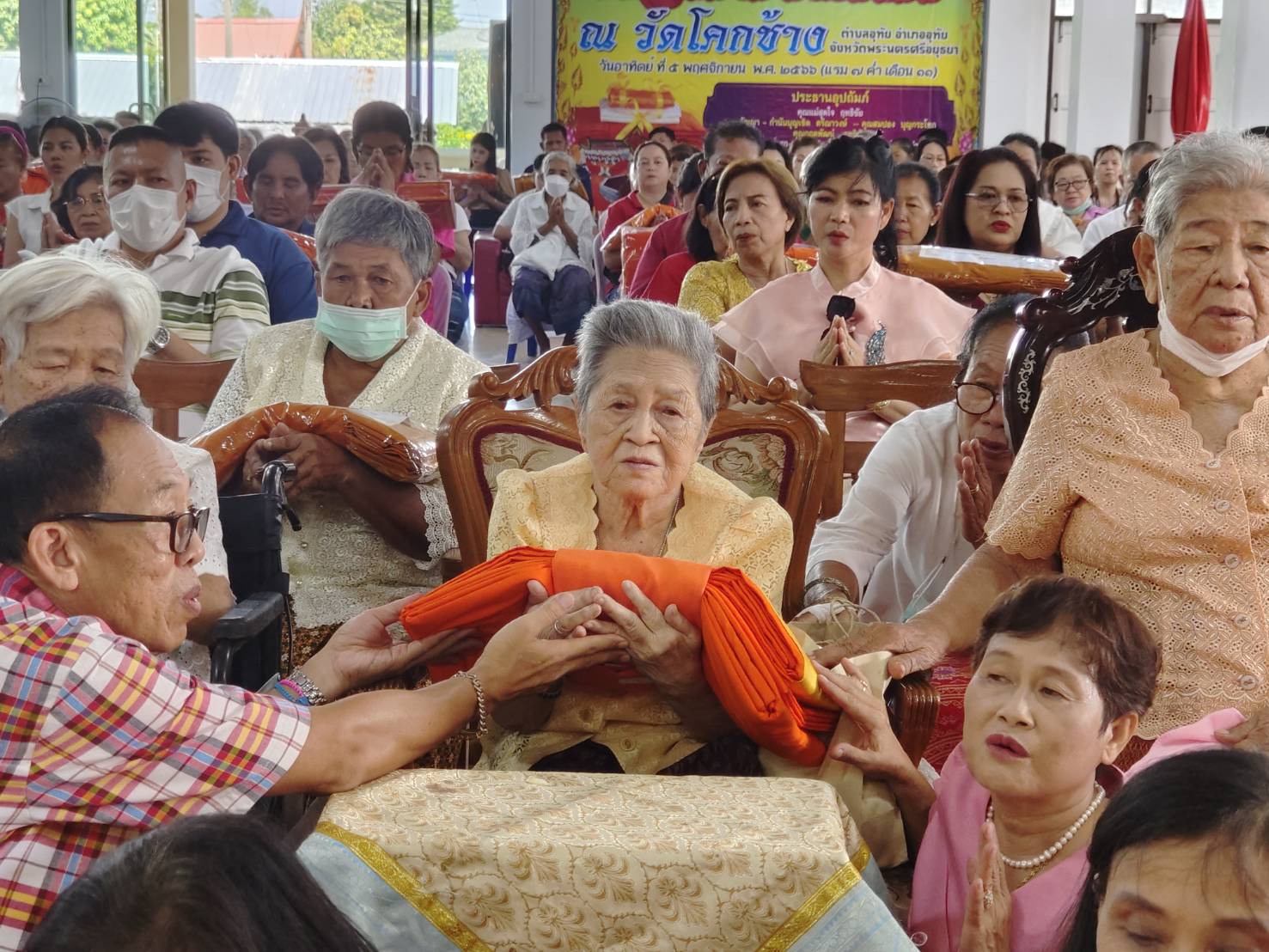 ทอดกฐินสามัคคี ณ วัดโคกช้าง เมืองกรุงก่า…