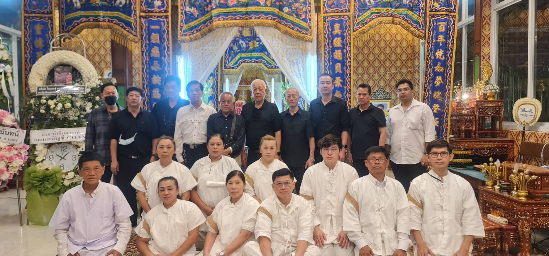 “ที่ปรึกษา สภท.” ร่วมฟังสวดพระอภิธรรม “คุณแม่อมรรัตน์ จำรัสพงศ์วิกัย” ณ วัดลุ่มเจริญศรัทธา