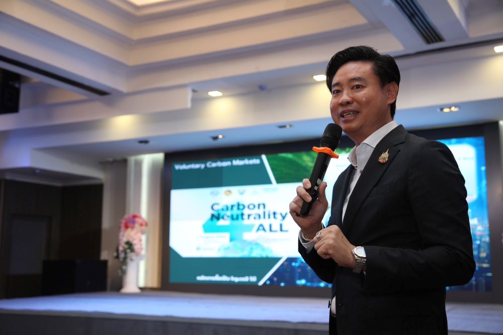 ดร.ดิษฐา นนทิวรวงษ์ กรรมการและเลขานุการคณะกรรมการด้านพลังงานหอการค้าไทยฯ บรรยายพิเศษ ในงานครบรอบ 59 ปี สภท.