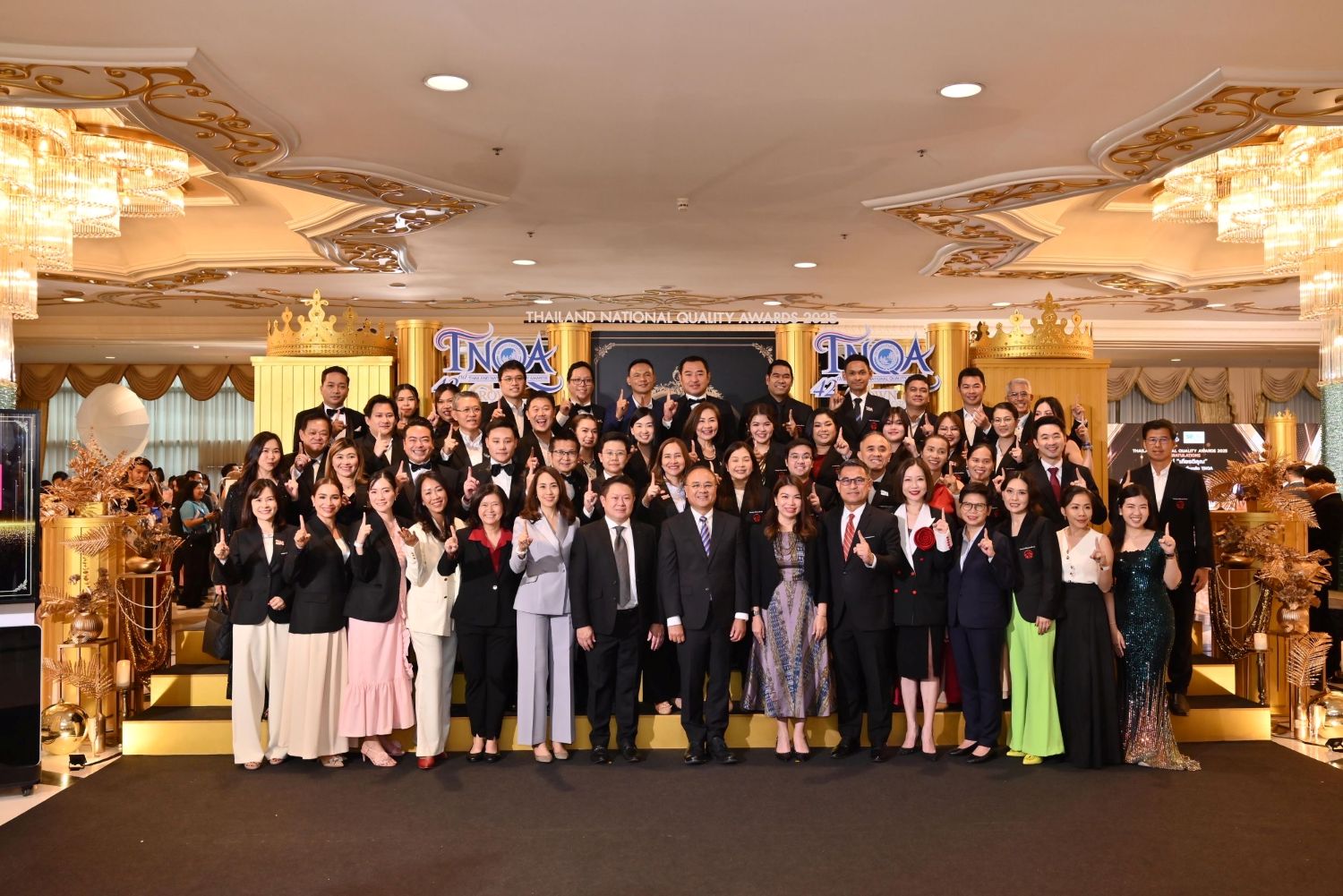 เอไอเอ ประเทศไทย ครองอันดับ 1 รางวัลตัวแทนคุณภาพดีเด่นแห่งชาติ ครั้งที่ 42 (42nd TNQA) ติดต่อกันเป็นปีที่ 18