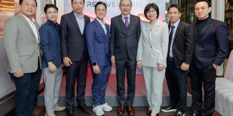 ทรูบิสิเนส เปิดเวทีแชร์แนวคิดพลิกธุรกิจยุค AI ผ่านเลนส์กูรูด้านเศรษฐศาสตร์และสตาร์ทอัพยูนิคอร์นรายแรกของไทย