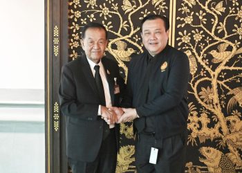 ประธานรัฐสภาให้การต้อนรับนายกสมาคมหนังสือพิมพ์ส่วนภูมิภาคแห่งประเทศไทย