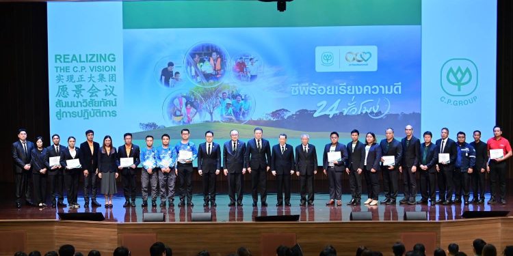 เรื่องราวทีมงานด่านหน้าของทรู ที่ทุ่มเททำงานด้วยหัวใจ เพื่อให้ทุกสัญญาณเชื่อมต่อกันในวิกฤตอุทกภัยภาคใต้