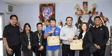 ทีมประชาสัมพันธ์ กฟผ.​ เข้าสวัสดีปีใหม่ นายก สภท.