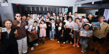 ทรูคอฟฟี่ และทรูปลูกปัญญา ผนึก Artstory by Autistic Thai มอบประสบการณ์ “Workshop ฮีลใจกับศิลปินออทิสติก” เปิดพื้นที่สร้างสรรค์ผ่านศิลปะบำบัด ส่งเสริมศักยภาพเด็กพิเศษ สู่สังคมแห่งการอยู่ร่วมกันอย่างเท่าเทียม ณ ทรูสเปซ สยามสแควร์ ซอย 2