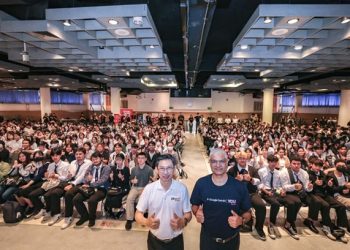 ทรู เดินหน้าต่อยอด “AI for All Thais” สู่การเรียนรู้เชิงปฏิบัติ คิกออฟ Gemini Academy ที่ ม.ศรีปทุม เสริมทักษะ AI ให้นักศึกษากว่า 9,000 คน ปูรากฐานกำลังคนแห่งอนาคต ขับเคลื่อนไทยสู่เศรษฐกิจดิจิทัลอย่างยั่งยืน