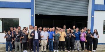 ลำพูนเดินหน้าลด PM2.5 เปลี่ยนเศษวัสดุการเกษตรเป็นเชื้อเพลิงชีวมวล ลดไฟป่า สร้างรายได้ชุมชน
