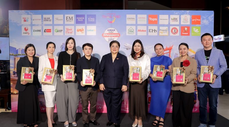 ทรู X ททท. ต้อนรับนักท่องเที่ยวอาเซียนและอินเดีย มอบซิม True 5G ฟรี พร้อมสิทธิพิเศษท่องเที่ยวและช้อปปิ้งกว่า 10,000 บาท เติมเต็มประสบการณ์เที่ยวไทย